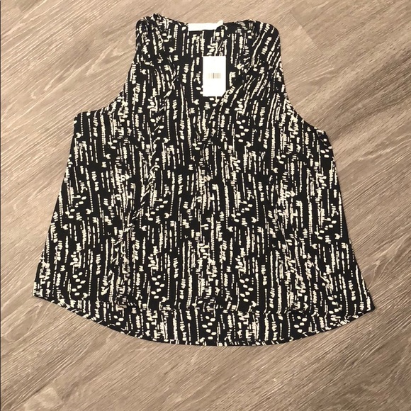 Lush Tops - NWT Lush V-Neck Tank Blouse